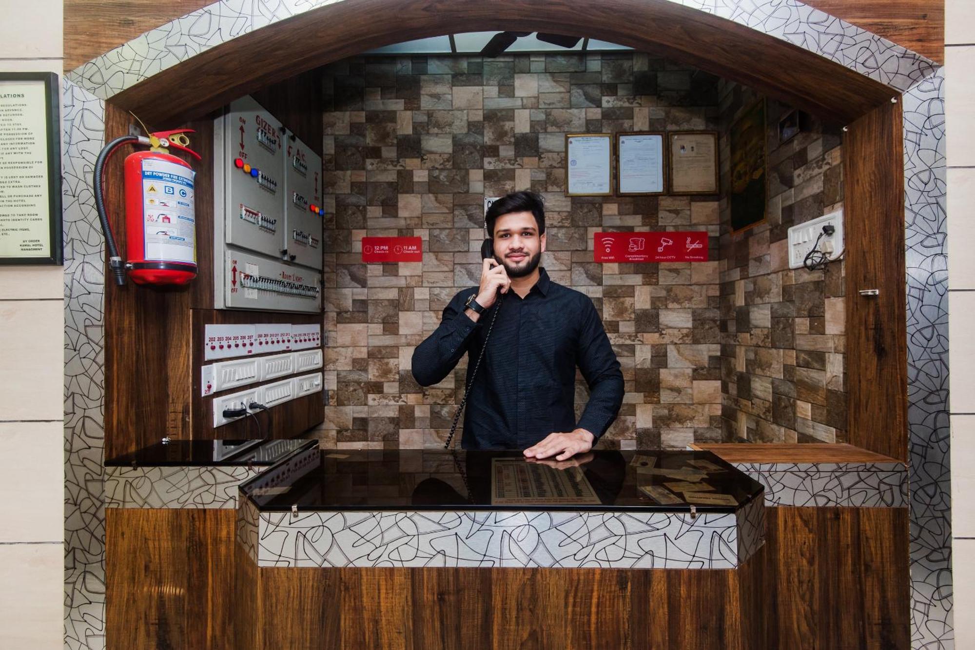 Hotel O Kamal مومباي المظهر الخارجي الصورة